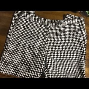 Woman’s Houndstooth Slacks